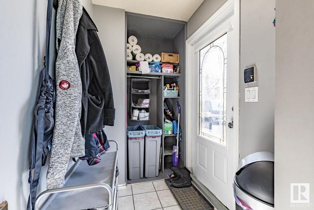8707 31 Av Nw, House detached with 4 bedrooms, 2 bathrooms and 4 parking in Edmonton AB | Image 8