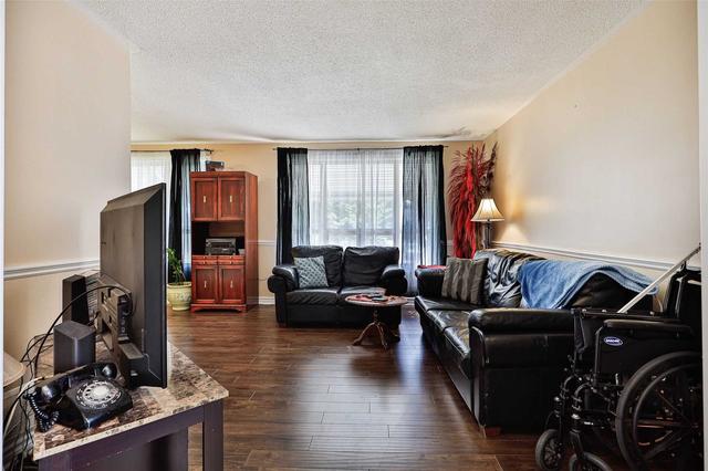 52 Reigate Ave, House detached with 3 bedrooms, 2 bathrooms and 3 parking in Brampton ON | Image 31