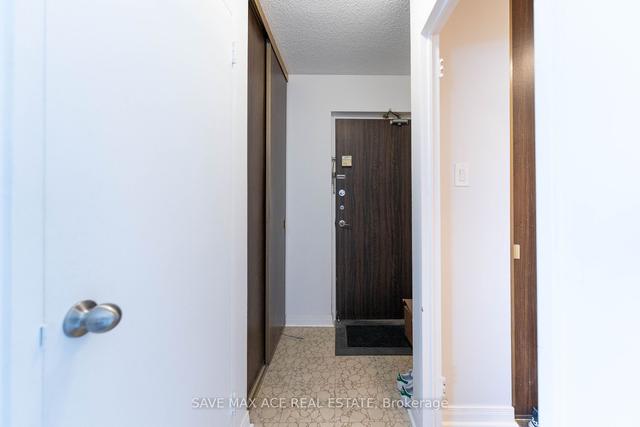 1207 - 3025 Queen Frederica Dr, Condo with 3 bedrooms, 2 bathrooms and 1 parking in Mississauga ON | Image 31