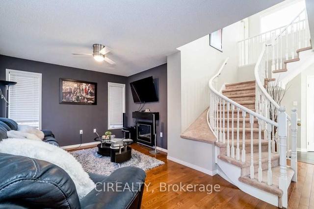 main - 7 Crompton Dr, House detached with 3 bedrooms, 3 bathrooms and 4 parking in Barrie ON | Image 21