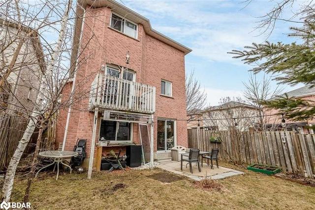 122 Chalmers Drive S, House detached with 4 bedrooms, 2 bathrooms and null parking in Barrie ON | Image 32