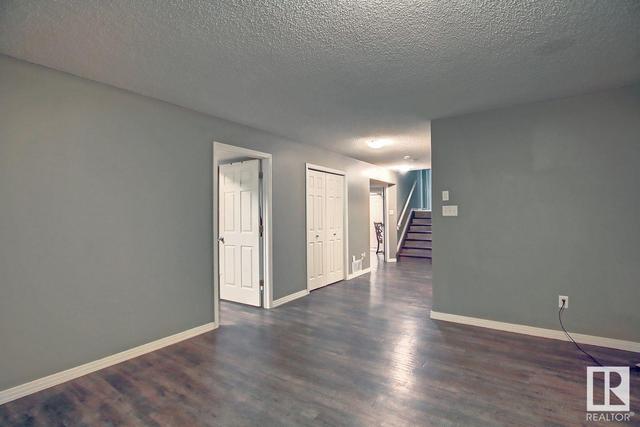 17012 74 St Nw, House detached with 4 bedrooms, 3 bathrooms and 2 parking in Edmonton AB | Image 34