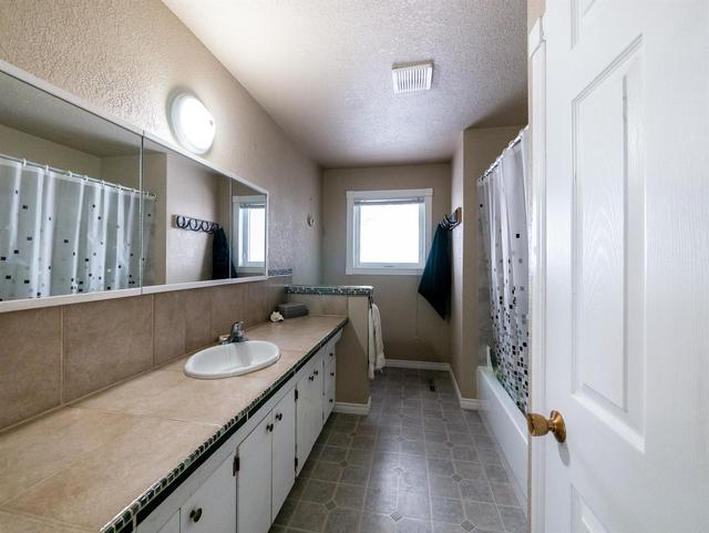 101012 Range Road 234, House detached with 4 bedrooms, 1 bathrooms and null parking in Lethbridge County AB | Image 27