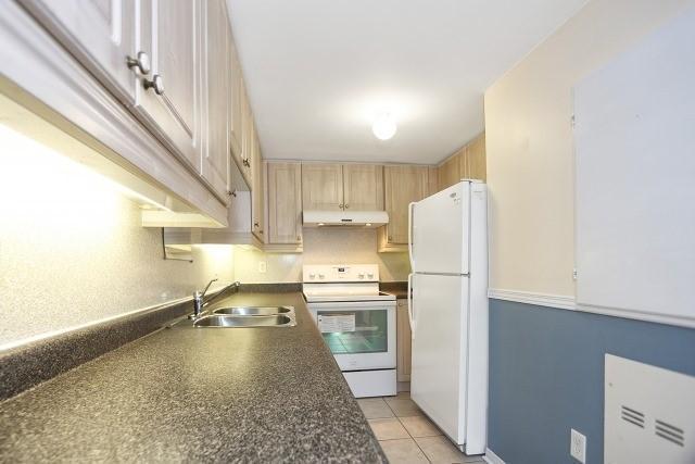 106 - 42 Pinery Tr, Townhouse with 3 bedrooms, 2 bathrooms and 1 parking in Toronto ON | Image 8