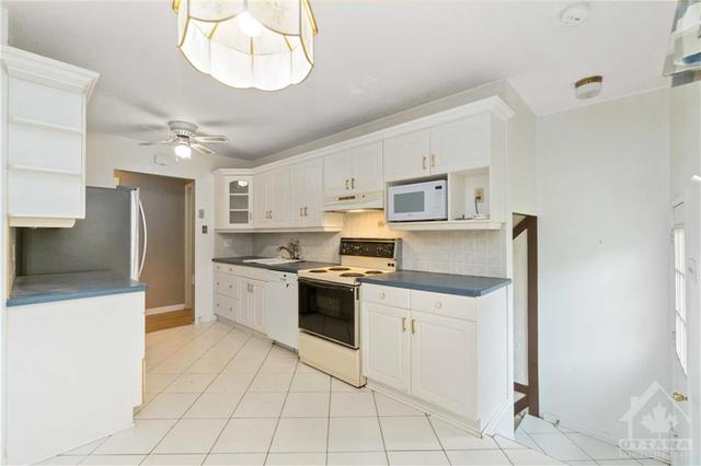 6 Tiverton Drive, House detached with 3 bedrooms, 2 bathrooms and 3 parking in Ottawa ON | Image 9