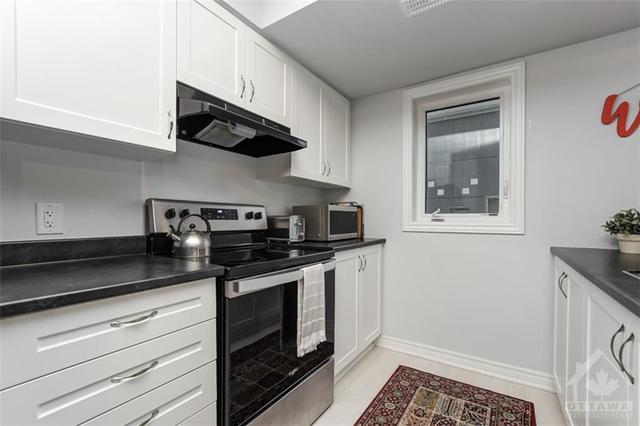 422 Lapland Private, House attached with 3 bedrooms, 2 bathrooms and 1 parking in Ottawa ON | Image 21