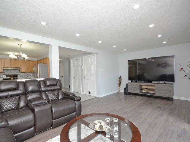 337 Mountain Laurel Cres, House detached with 3 bedrooms, 3 bathrooms and 3 parking in Kitchener ON | Image 7
