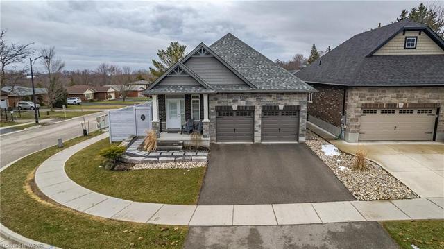 102 Snyder Avenue North Avenue, House detached with 3 bedrooms, 3 bathrooms and 4 parking in Woolwich ON | Image 37