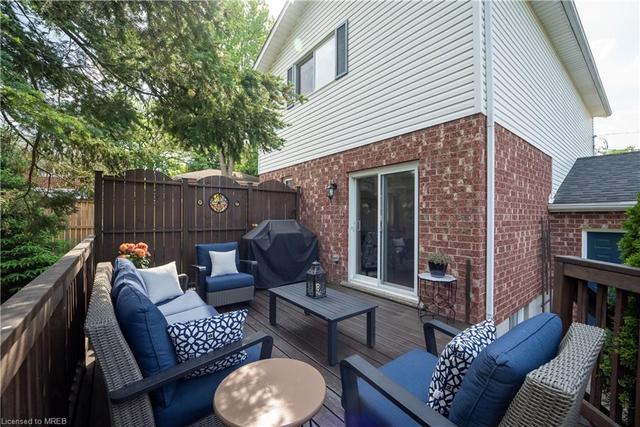 30 Stanley Street, House detached with 3 bedrooms, 1 bathrooms and 3 parking in Guelph ON | Image 22