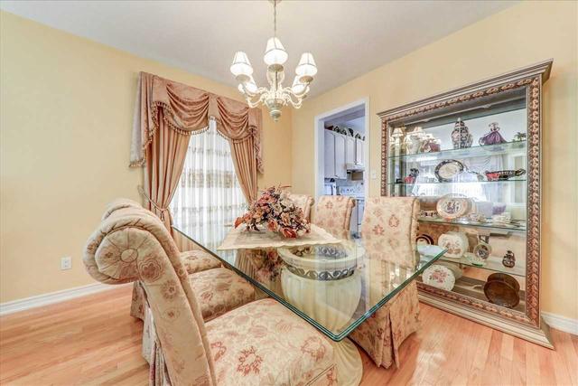 4 Grapevine Circ, House detached with 4 bedrooms, 4 bathrooms and 6 parking in Toronto ON | Image 21