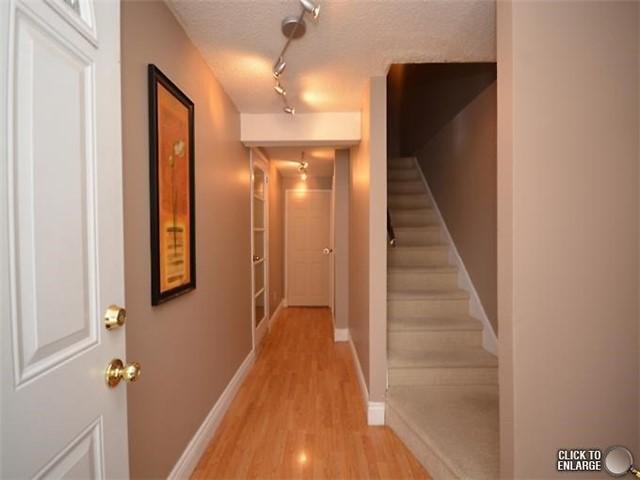 50 - 145 Rice Ave, Townhouse with 3 bedrooms, 3 bathrooms and 1 parking in Hamilton ON | Image 2