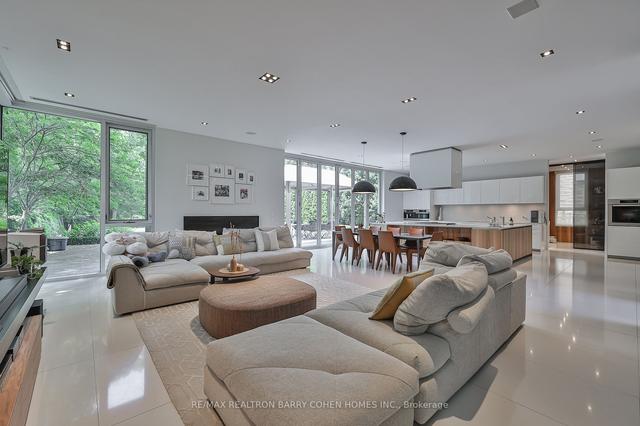 35 Green Valley Rd, House detached with 4 bedrooms, 7 bathrooms and 11 parking in Toronto ON | Image 39