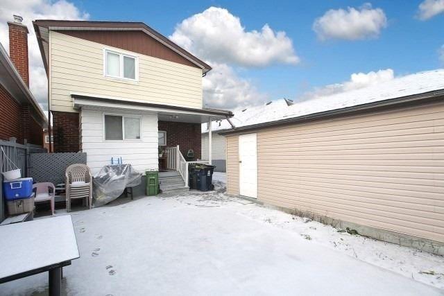 13 Birch Tree Cres, House detached with 3 bedrooms, 3 bathrooms and 5.5 parking in Toronto ON | Image 20