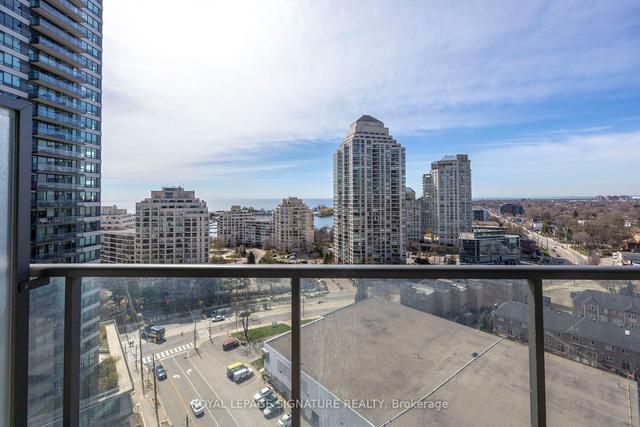1602 - 15 Legion Rd, Condo with 2 bedrooms, 1 bathrooms and 1 parking in Toronto ON | Image 11