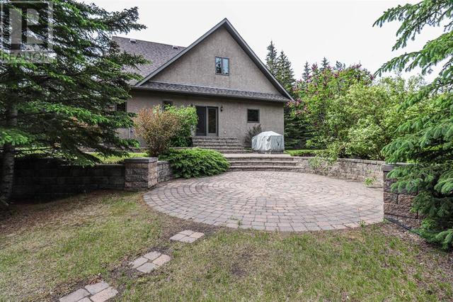 8226 Tamarack Trail Tamarack Trail, House detached with 5 bedrooms, 4 bathrooms and 8 parking in Grande Prairie County No. 1 AB | Image 3