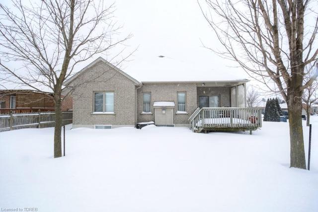 132 Glendale Drive, House detached with 4 bedrooms, 2 bathrooms and 4 parking in Tillsonburg ON | Image 4