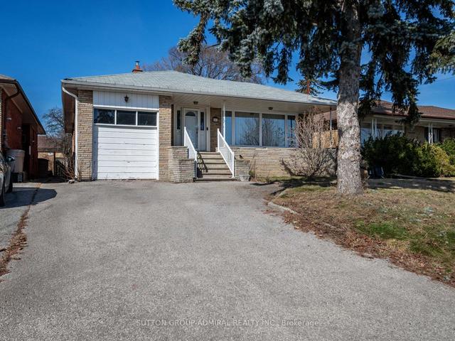 162 Searle Ave, House detached with 4 bedrooms, 3 bathrooms and 5 parking in Toronto ON | Image 11