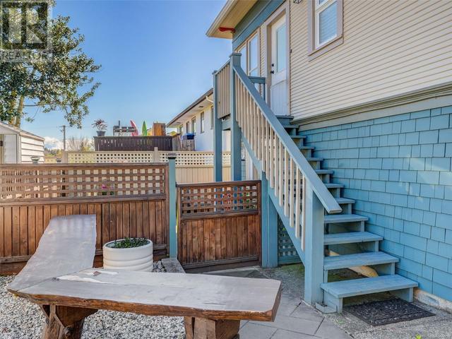 2719 Asquith St, House attached with 2 bedrooms, 1 bathrooms and 1 parking in Victoria BC | Image 23