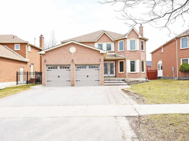93 Flowertown Ave, House detached with 5 bedrooms, 4 bathrooms and 4 parking in Brampton ON | Card Image