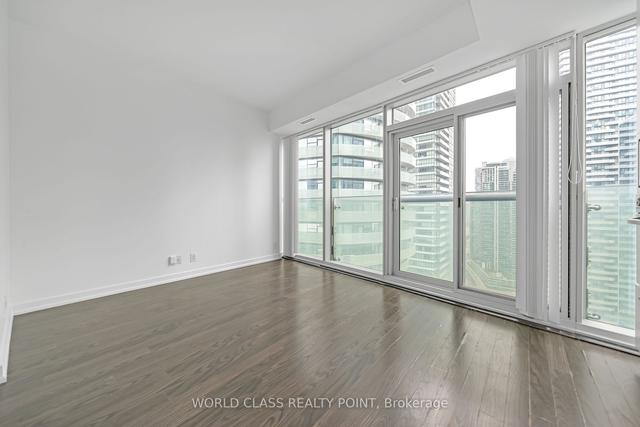 3201 - 12 York St, Condo with 1 bedrooms, 1 bathrooms and 0 parking in Toronto ON | Image 16