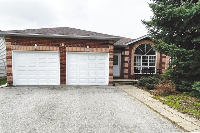 28 Ritchie Cres, House detached with 2 bedrooms, 2 bathrooms and 6 parking in Springwater ON | Image 1