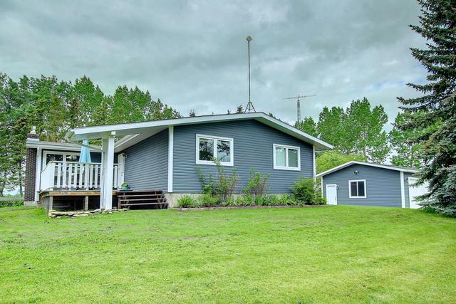 280067 Range Road 22, House detached with 4 bedrooms, 2 bathrooms and 6 parking in Rocky View County AB | Image 1