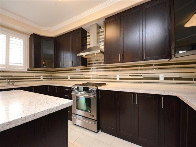 100 Blackwell Cres, House detached with 4 bedrooms, 4 bathrooms and 4 parking in Oshawa ON | Image 12