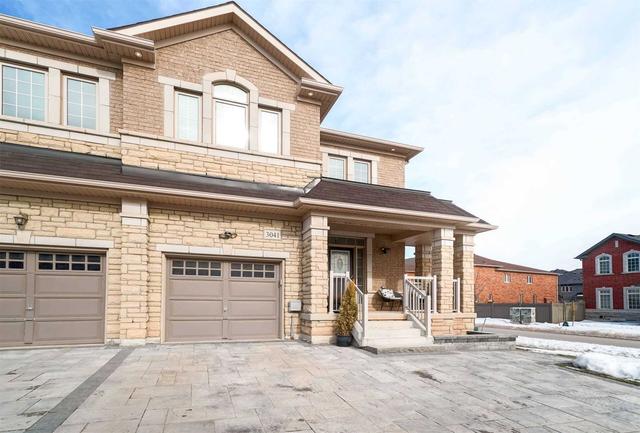 3041 Max Khan Blvd, House semidetached with 4 bedrooms, 3 bathrooms and 3 parking in Oakville ON | Image 17