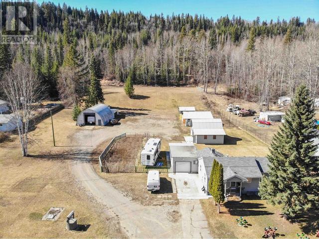 1160 West Fraser Road, House detached with 4 bedrooms, 1 bathrooms and null parking in Cariboo I BC | Image 1