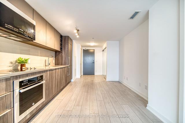 722 - 2033 Kennedy Rd, Condo with 3 bedrooms, 2 bathrooms and 1 parking in Toronto ON | Image 27