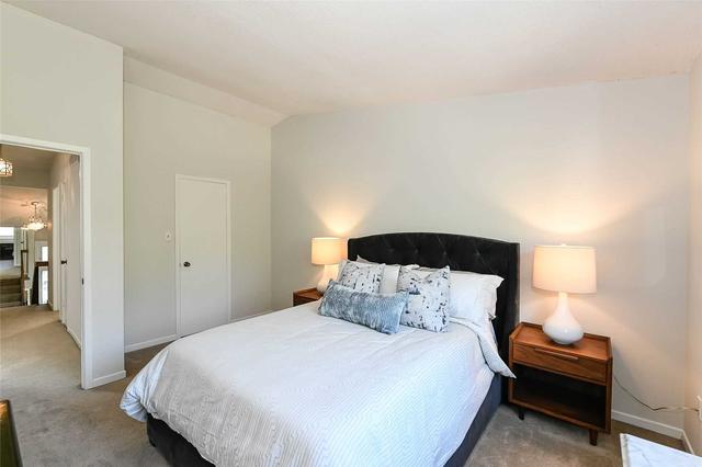 4 Tyson Shepway, Townhouse with 3 bedrooms, 2 bathrooms and 2 parking in Toronto ON | Image 7