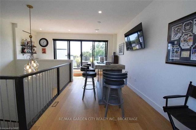 5 - 2 Brock St S, Townhouse with 2 bedrooms, 3 bathrooms and 2 parking in Hamilton ON | Image 22