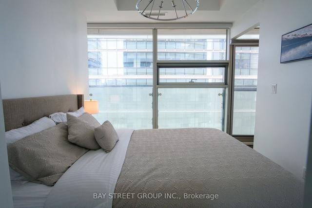 2909 - 14 York St, Condo with 1 bedrooms, 1 bathrooms and 0 parking in Toronto ON | Image 6