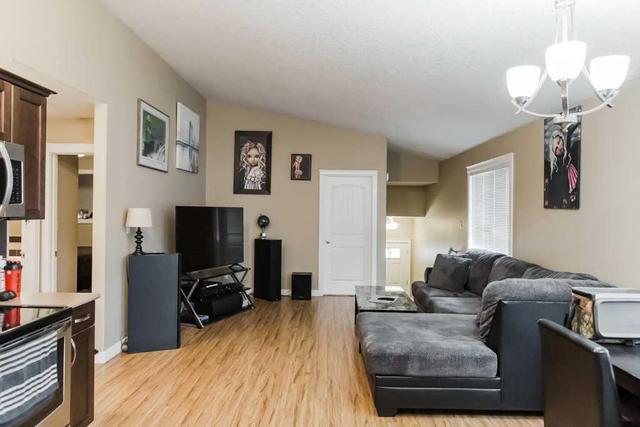8861 96 Ave, House detached with 5 bedrooms, 2 bathrooms and 4 parking in Grande Prairie AB | Image 5