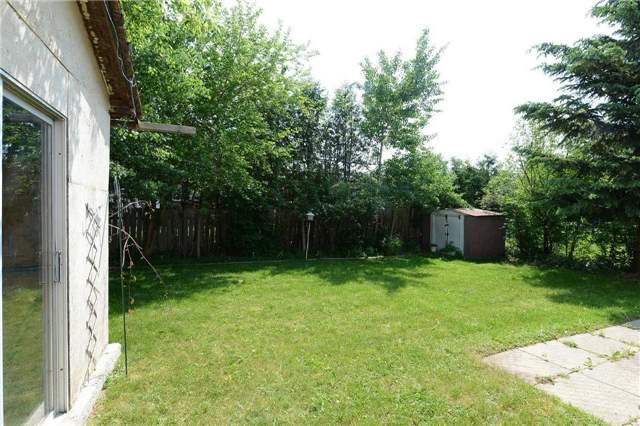 70 Brigadoon Cres, House detached with 4 bedrooms, 3 bathrooms and 3 parking in Toronto ON | Image 19