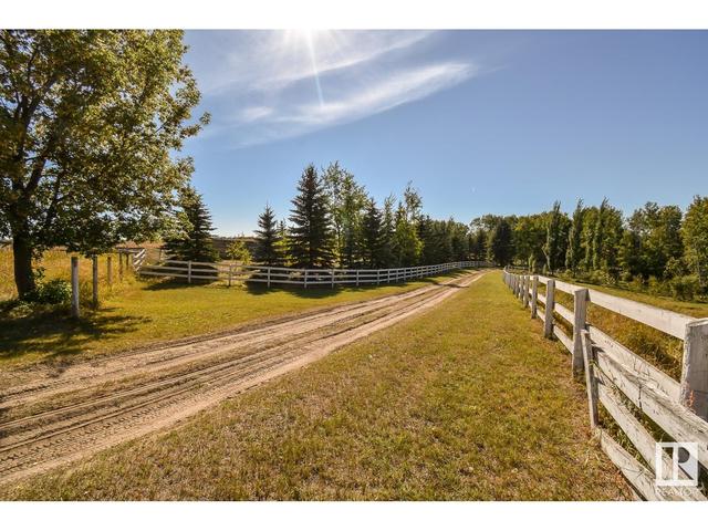52313 Rge Rd 15, House detached with 3 bedrooms, 1 bathrooms and null parking in Parkland County AB | Card Image
