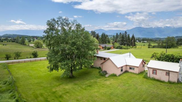 4512 48th Street, House detached with 2 bedrooms, 1 bathrooms and 6 parking in Central Kootenay B BC | Image 19