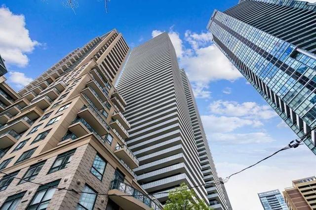 5205 - 42 Charles St E, Condo with 2 bedrooms, 3 bathrooms and 2 parking in Toronto ON | Image 29