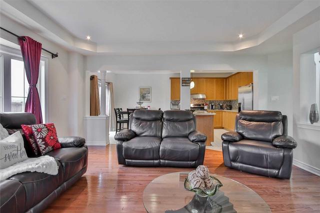 81 Muscat Cres, House detached with 4 bedrooms, 4 bathrooms and 6 parking in Ajax ON | Image 40