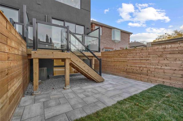 302a Cosburn Ave, House semidetached with 3 bedrooms, 4 bathrooms and 3 parking in Toronto ON | Image 31