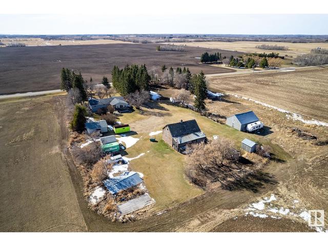 52025 Rge Rd 12, House detached with 3 bedrooms, 2 bathrooms and null parking in Parkland County AB | Image 7