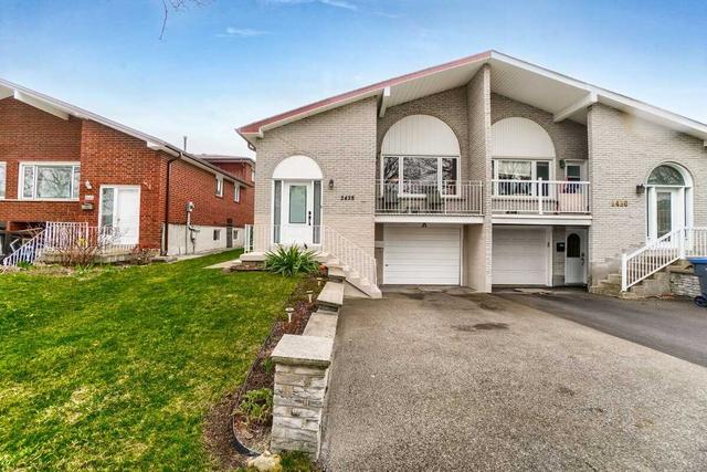 2428 Cashmere Ave, House semidetached with 3 bedrooms, 2 bathrooms and 3 parking in Mississauga ON | Image 1