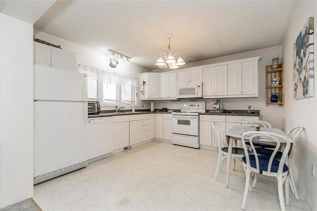 31 St James Place, House detached with 2 bedrooms, 2 bathrooms and 3 parking in Wasaga Beach ON | Image 14