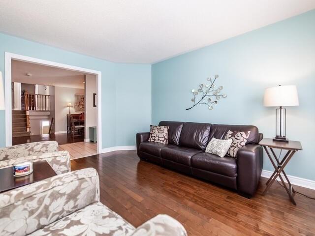 4 Hemmingway Dr, House detached with 4 bedrooms, 2 bathrooms and 6 parking in Clarington ON | Image 30