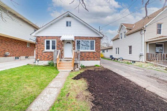 12 Rose Ave, House detached with 2 bedrooms, 2 bathrooms and 5 parking in Thorold ON | Image 12