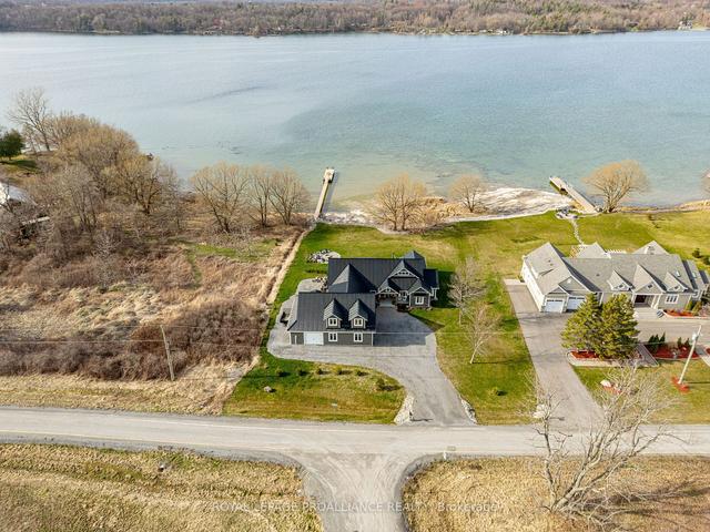 332 Spithead Rd, House detached with 5 bedrooms, 3 bathrooms and 9 parking in Frontenac Islands ON | Image 12