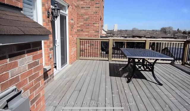 39 Fred Young Dr, House attached with 4 bedrooms, 4 bathrooms and 2 parking in Toronto ON | Image 11