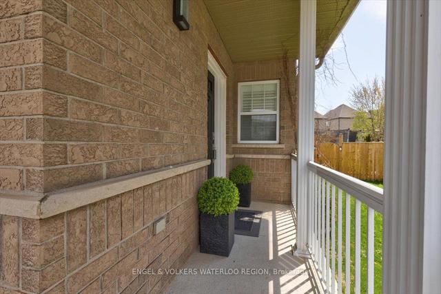 406 Sauve St, House detached with 4 bedrooms, 3 bathrooms and 4 parking in Waterloo ON | Image 12