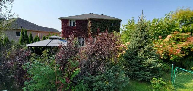 12 Pinecliff Cres, House detached with 4 bedrooms, 3 bathrooms and 6 parking in Barrie ON | Image 32