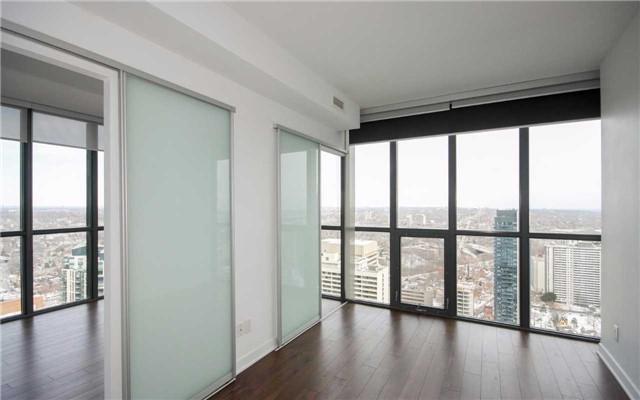 3906 - 110 Charles St E, Condo with 2 bedrooms, 2 bathrooms and 1 parking in Toronto ON | Image 3